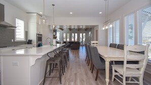 Dining - Changes in Latitude by Lake Martin Vibe (Dadeville)