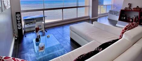 Apartment | Living area