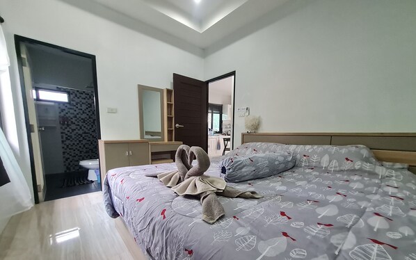 2 Schlafzimmer, Schreibtisch, Bügeleisen/Bügelbrett, kostenloses WLAN