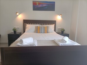 Kaupunkistudio, kaupunkinäköala | Työpöytä, äänieristys, silitysrauta/-lauta, ilmainen Wi-Fi