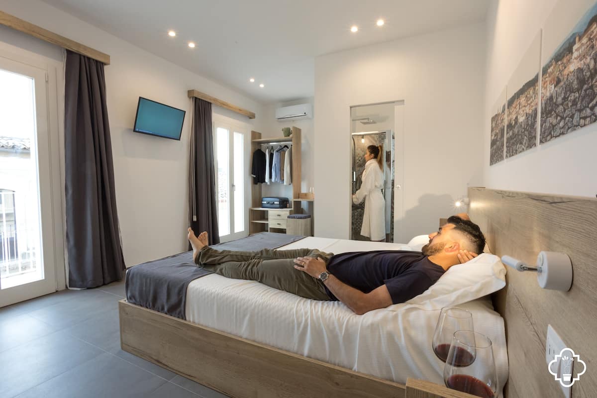 Tripla Deluxe, vista città | Biancheria in cotone egiziano, biancheria da letto di alta qualità