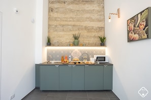 Free daily local cuisine breakfast  - Fico Finestra Contemporanea (Ragusa)