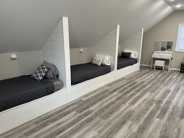 3 habitaciones, tabla de planchar con plancha y wifi gratis