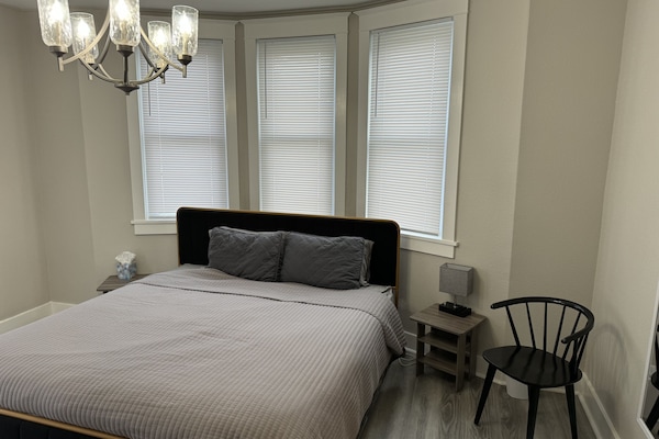 3 bedrooms, iron/ironing board, free WiFi, bed sheets