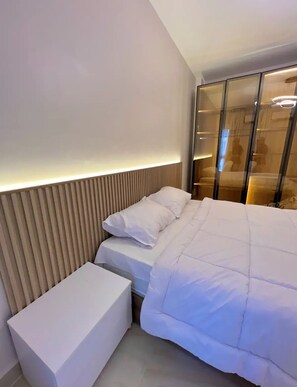 3 室のベッドルーム、アイロン / アイロン台、WiFi、ベッドシーツ