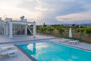 Piscine extérieure