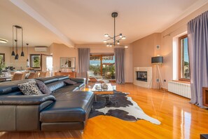 Villa | 4 bedrooms - Villa Bruna Zadarvillas (Zadar)