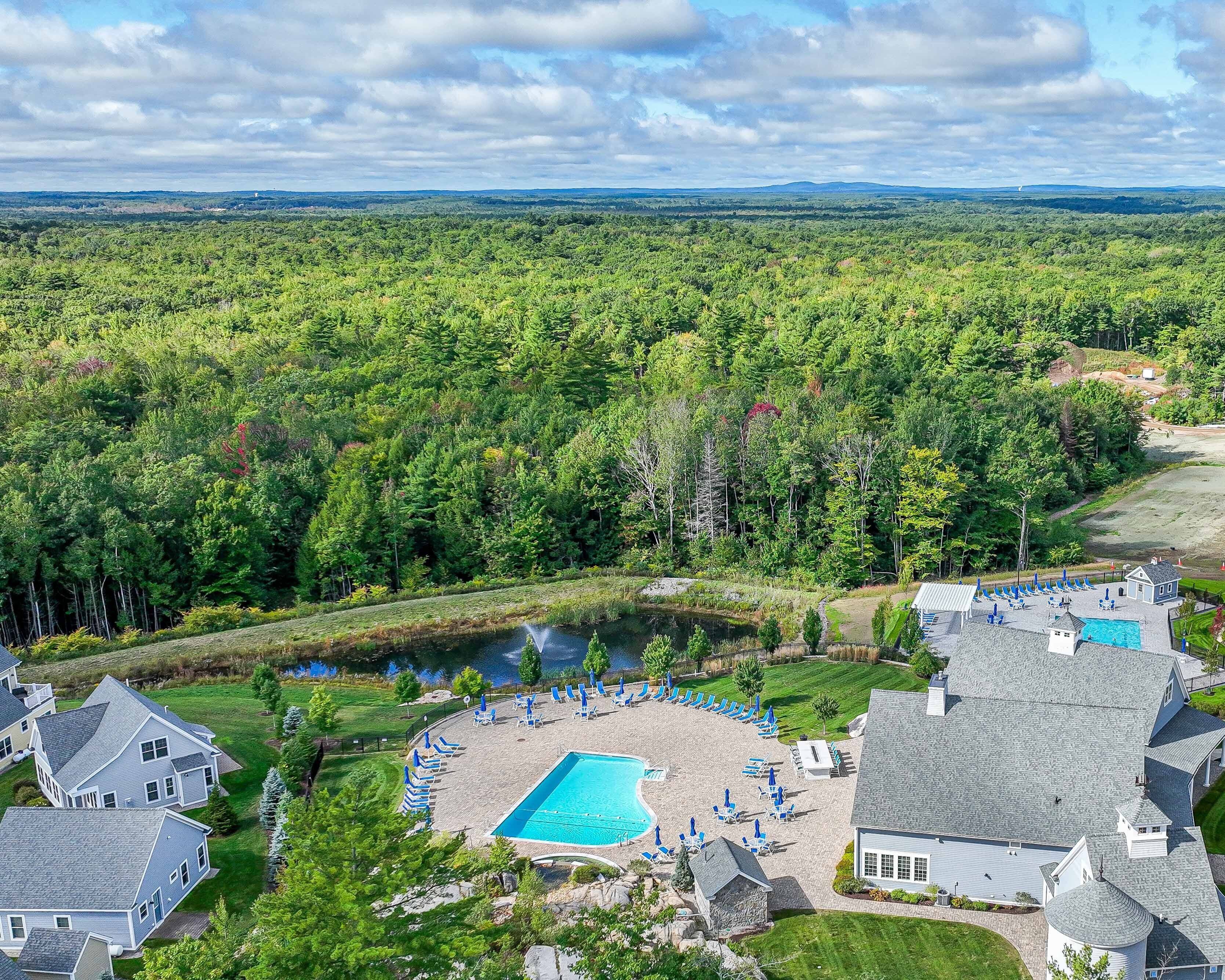 Maritime Meadows – Charming 3 BDR Resort-Style Home! Onsite Pool, Hiking & More