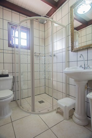 Douche, serviettes fournies