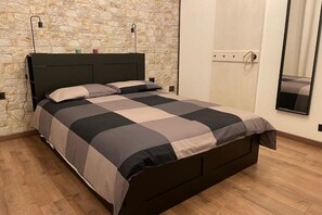 1 室のベッドルーム、WiFi