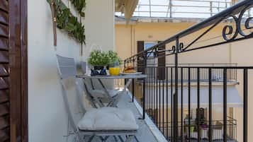 Basic Apartment | Balcony