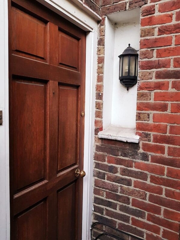 تفاصيل الفندق من الخارج