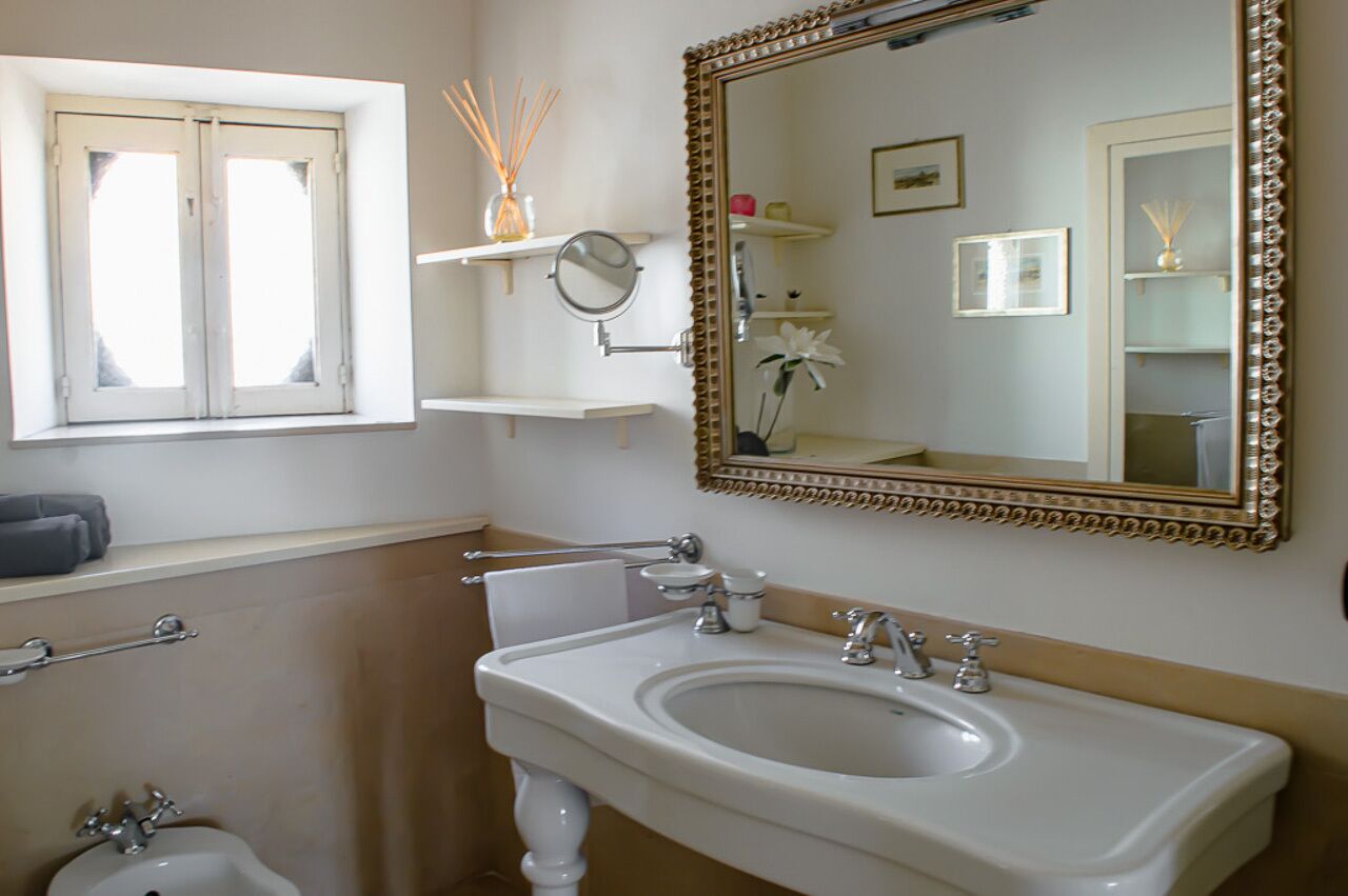 Doccia, asciugacapelli, bidet, asciugamani