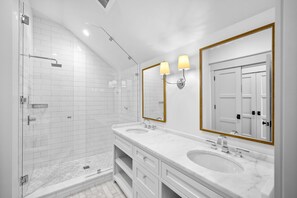 Shower, hair dryer, towels - Private Salt Water Pool! Gulf Front! Carriage House! LSV! (Santa Rosa Beach)