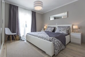 4 camere, ferro/asse da stiro, Wi-Fi, lenzuola