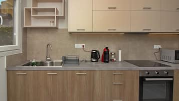 Basic Apartment | Private kitchen