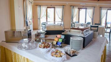 Tägliches inbegriffenes Frühstücksbuffet