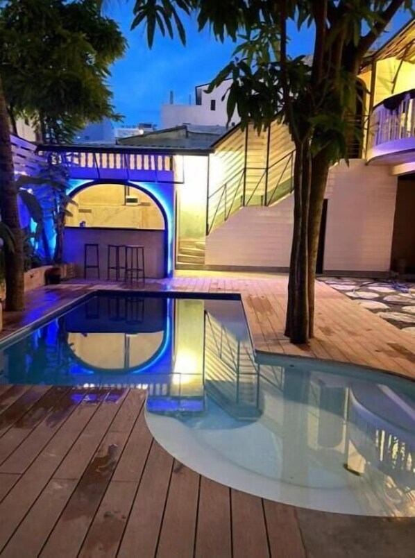 Pool