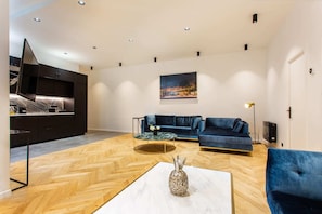 Gallery Apartment (8) | Living area