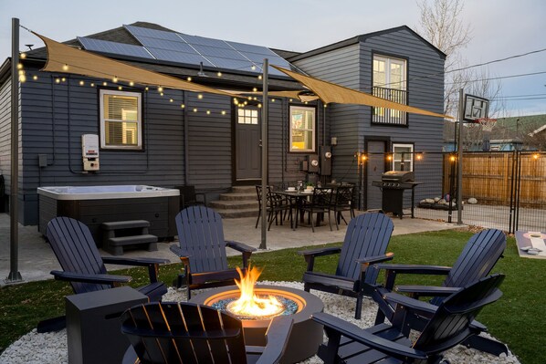 屋外ダイニングエリア