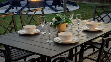 Outdoor dining