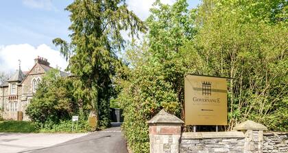 Beautiful One Bed Apartment - Free On-Site Parking
