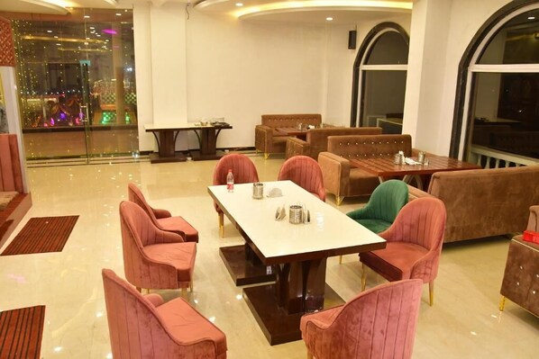 Dining - Royal Heritage Resort Pilibhit - Executive Room 1 (Amaria)