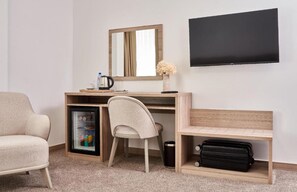 Deluxe Twin Room, City View