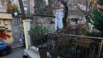 Mặt tiền nơi lưu trú