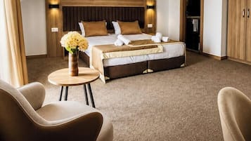 Deluxe Double Room, City View | Premium bedding, minibar, in-room safe, desk