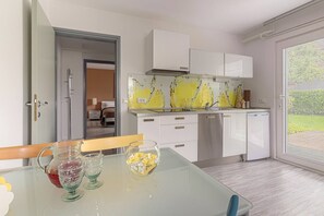 冰箱、洗碗机、茶具/咖啡用具、电热水壶