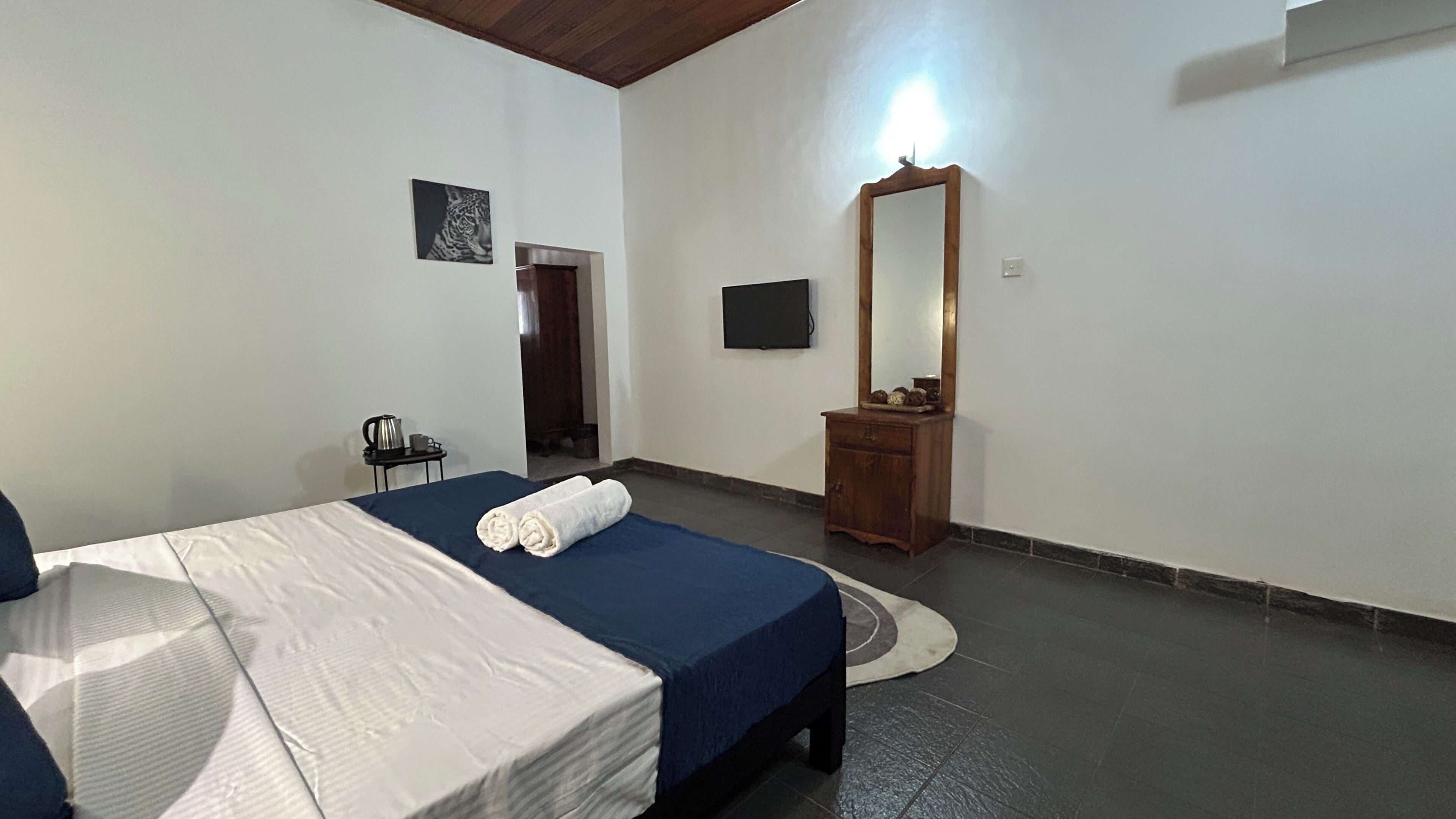 1 室のベッドルーム、デスク、アイロン / アイロン台、WiFi