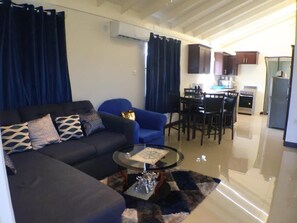 House | Living area - Harbour Oasis Retreat - Charming 2 Bedroom House (Old Harbour)