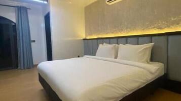 1 bedroom, WiFi, bed sheets