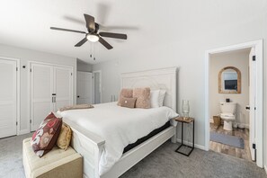 3 soveværelser, skrivebord, strygejern/strygebræt, gratis Wi-Fi