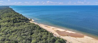 Coastal Comfort Meets Beachside Bliss