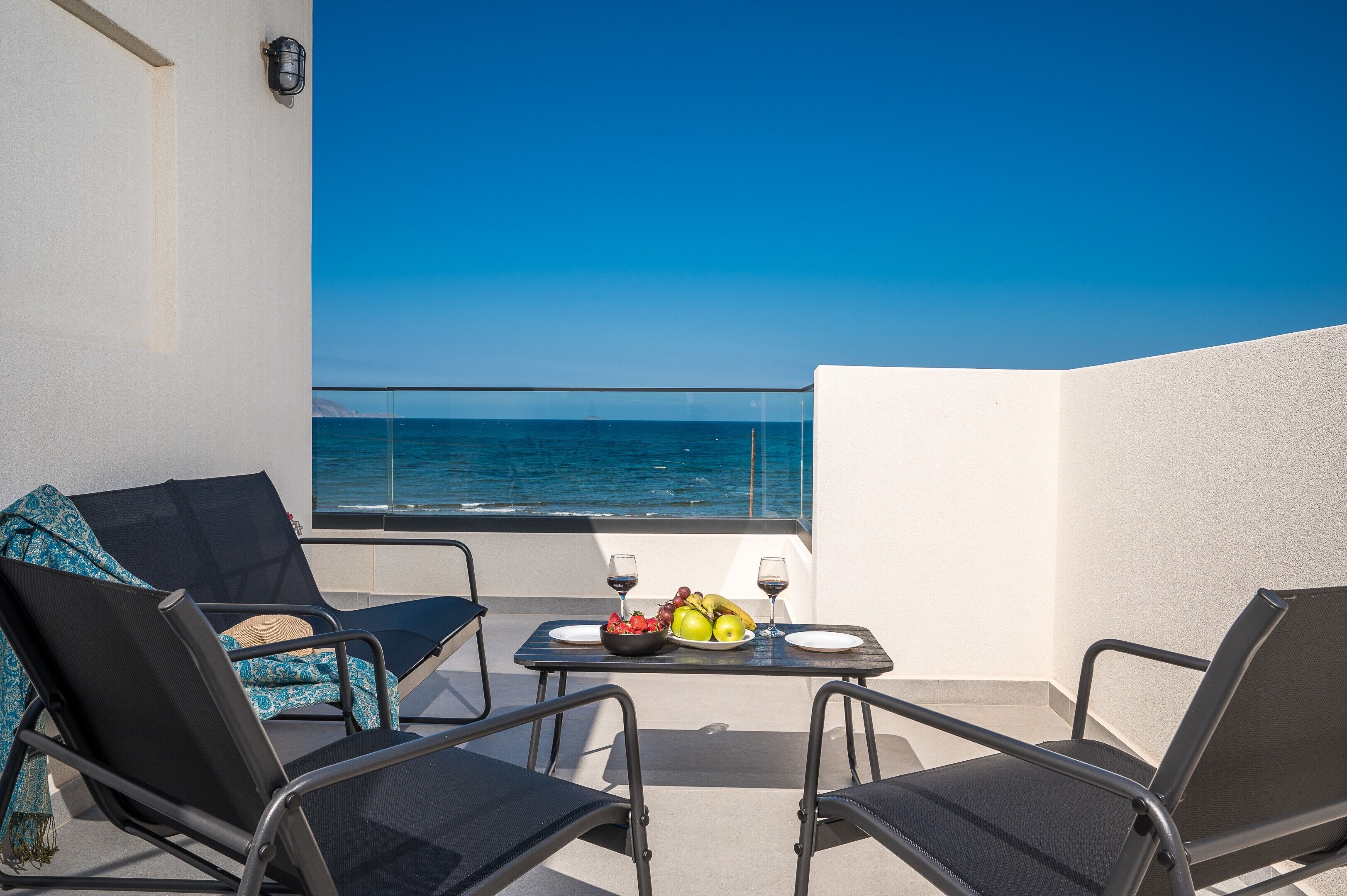 Deluxe Villa, Private Pool, Sea View | 3 bedrooms, laptop workspace, blackout curtains, soundproofing