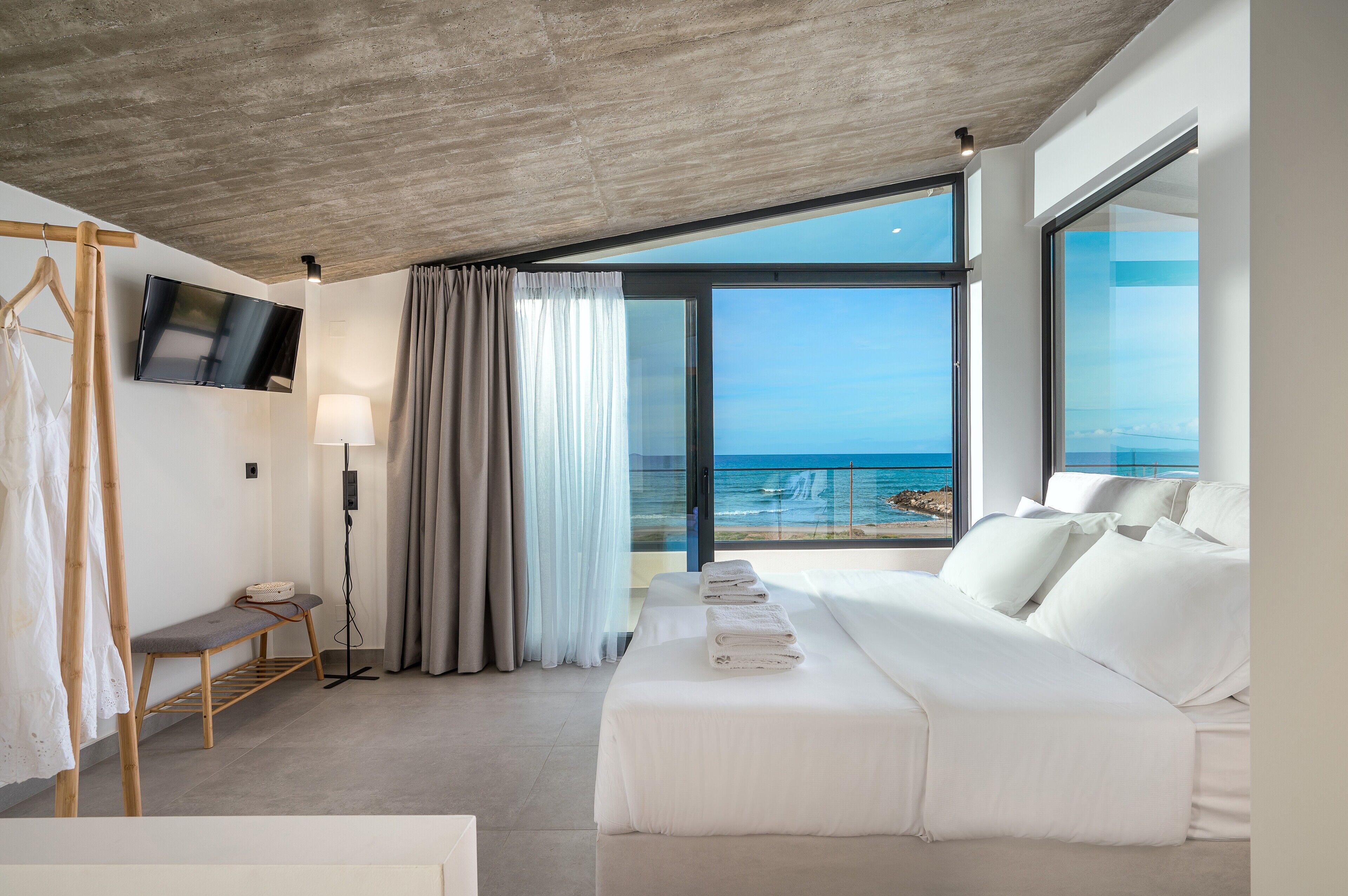 Villa, eigener Pool, Meerblick | 3 Schlafzimmer, laptopgeeigneter Arbeitsplatz, Verdunkelungsvorhänge