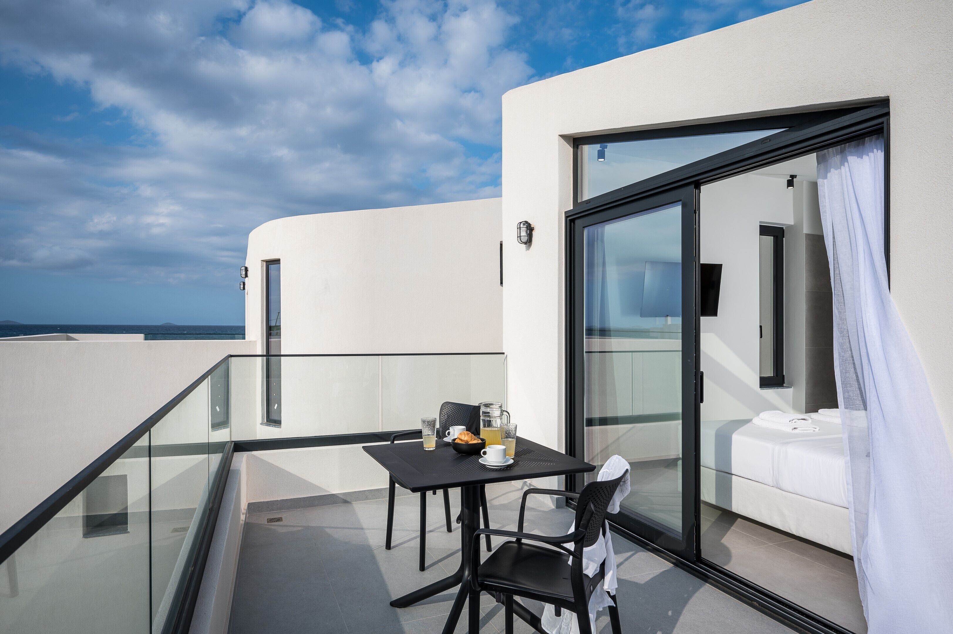 Grand Villa, Private Pool | 3 bedrooms, laptop workspace, blackout curtains, soundproofing