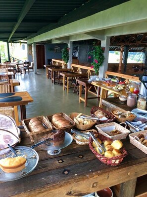 Frokostbuffé er inkludert hver dag