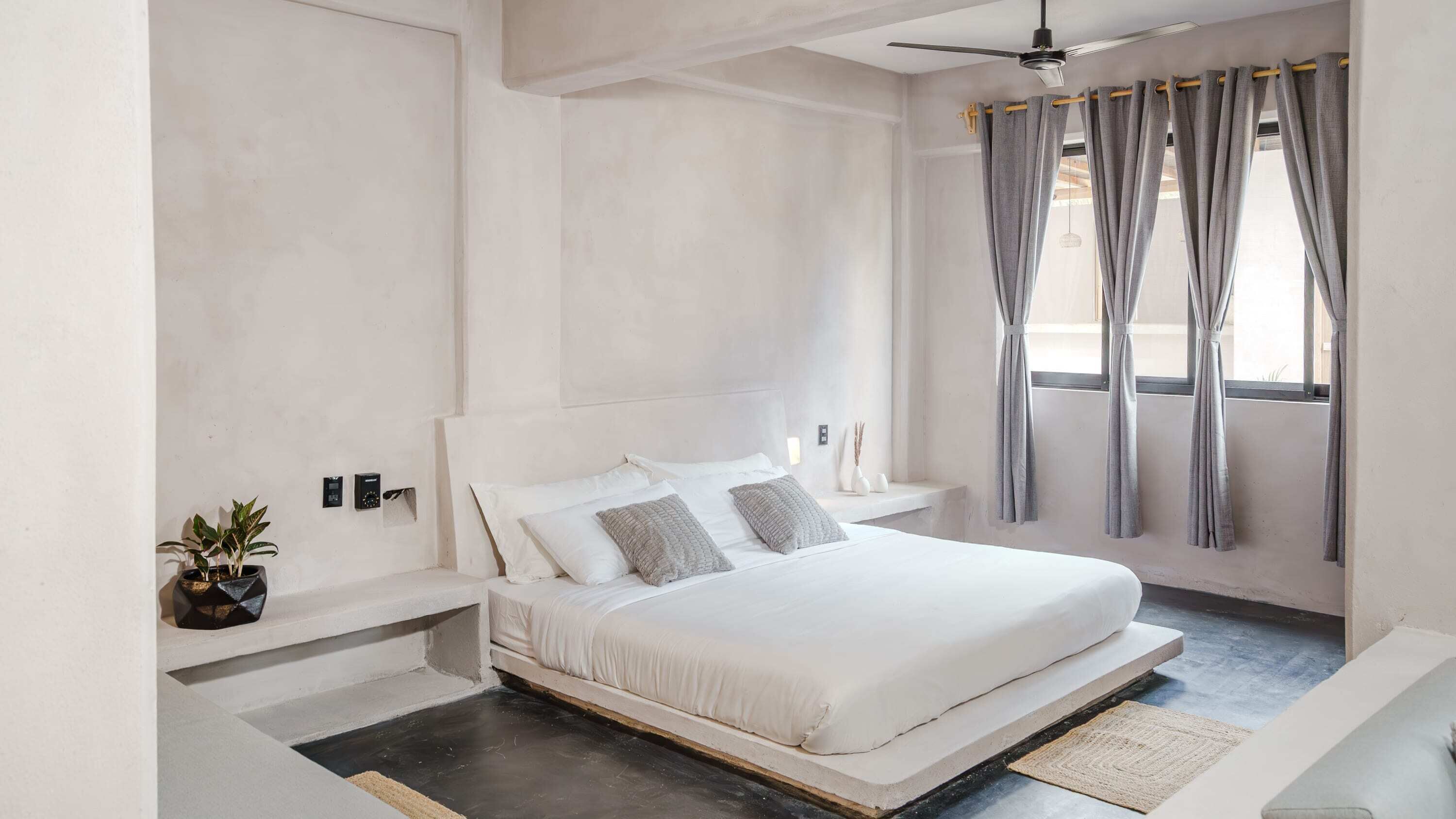 1 Schlafzimmer, Schreibtisch, Bügeleisen/Bügelbrett, Reisekinderbett