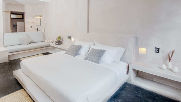 1 غرفة نوم ومكتب ومكواة/لوح كي وسرير سفر