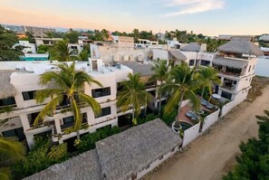 Exterior - Private Pool Loft · 47 Steps to Zicatela Beach (Puerto Escondido)