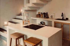 冰箱、炉灶、茶具/咖啡用具、厨具/餐具