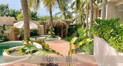 2BR Penthouse | Private Roof Deck | AC | Daily Clean