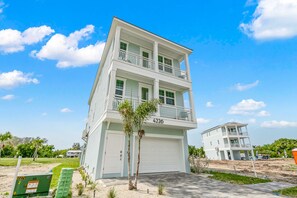 Exterior - Eco-Friendly Home with Pool and Game Room! - Baydream Believer at Hunter’s Point (Cortez)