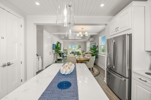 Eco-Friendly Home with Pool and Game Room! - Baydream Believer at Hunter’s Point