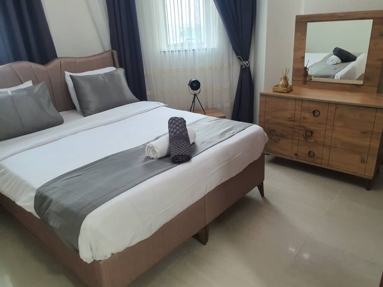 Deluxe Suite, 1 King Bed, Kitchenette | Blackout drapes, soundproofing, iron/ironing board, free WiFi