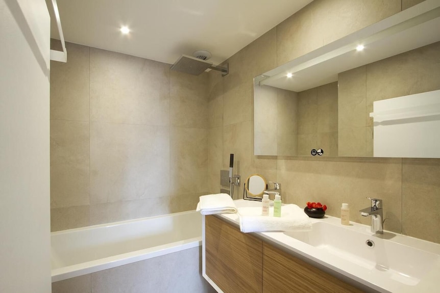 4th Floor, Fitness, Swimming Pool, Sauna, Hammam, Terrace, Tv, Ski Locker, 92m², Alpe D'huez - L'Alpe d'Huez