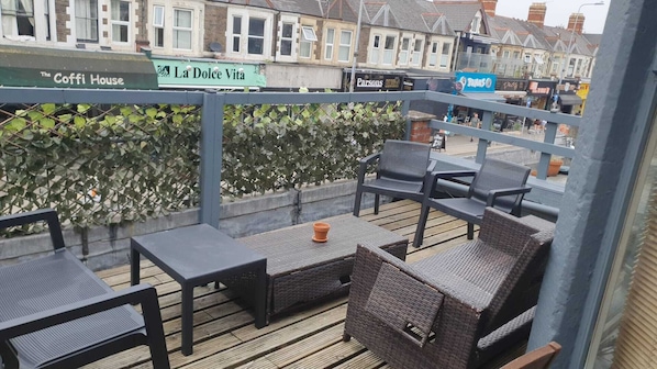 Apartment | Property grounds - 3-bed Apartment Roof Terrace Near Cardiff Centre (Cardiff)